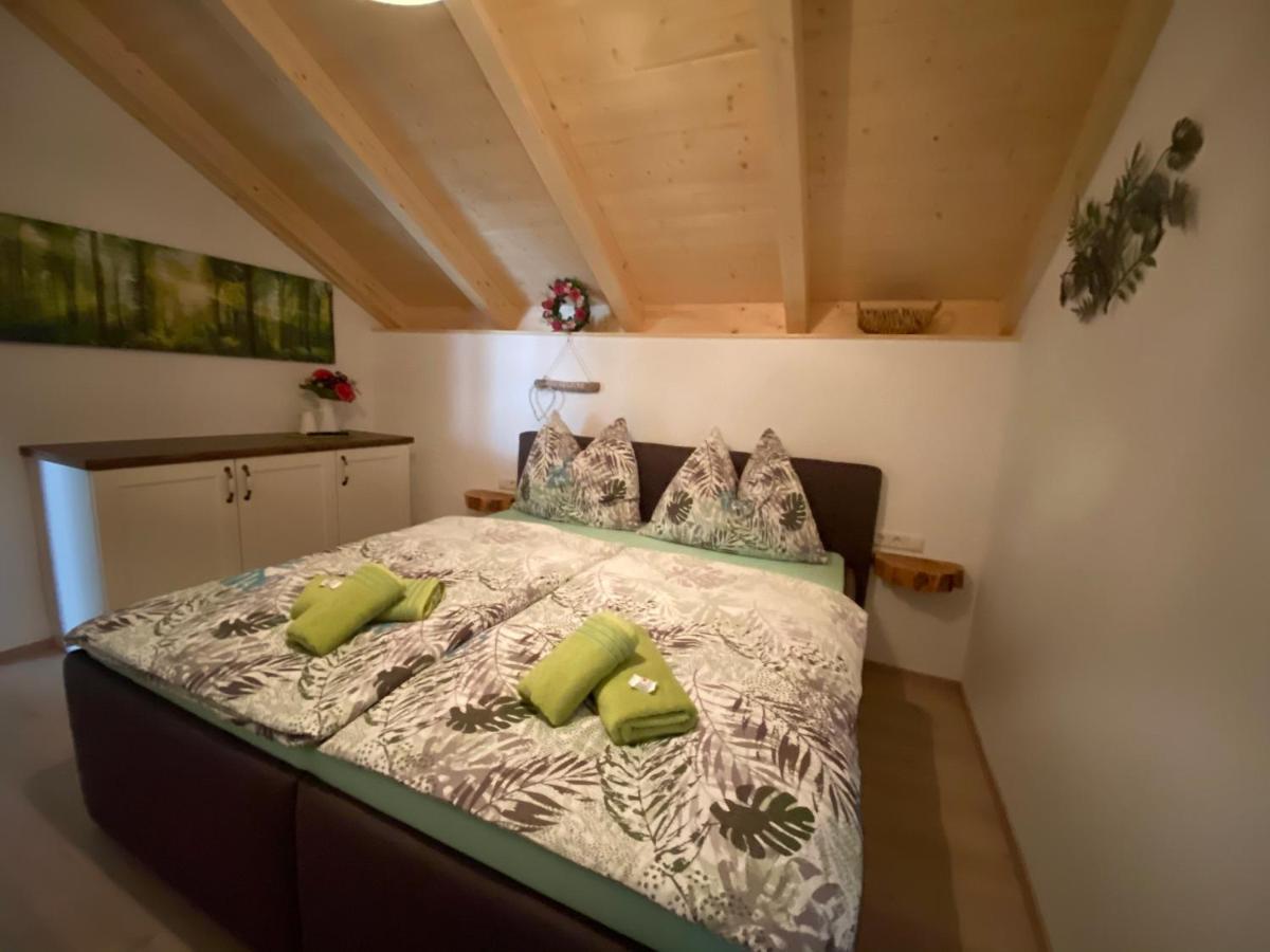 Apartments Edelweiss & Enzian - Gaestehaus Zum Fuchs Hermagor-Pressegger See Dış mekan fotoğraf